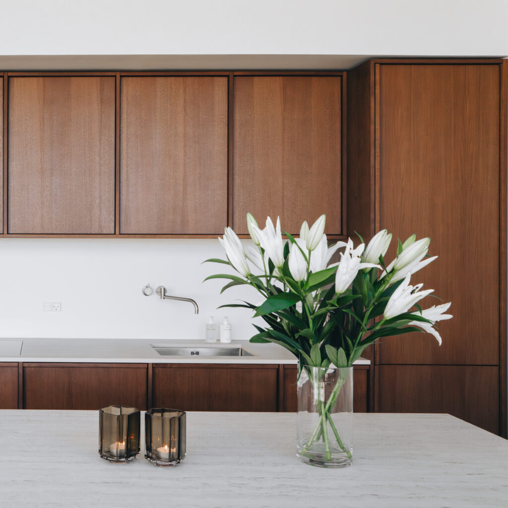 Kontakt os for et skræddersyet køkken